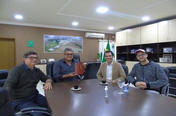 Prefeito Moises recebe visita de Evangélicos