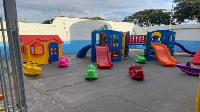 CMEI Criança Feliz ganha brinquedos novos