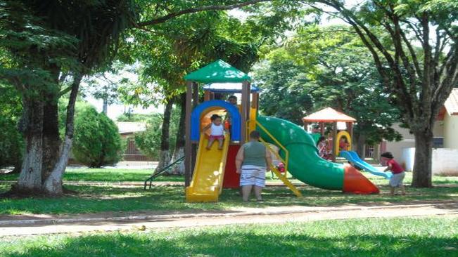 Comunidade do América Sabóia ganha parque de diversões